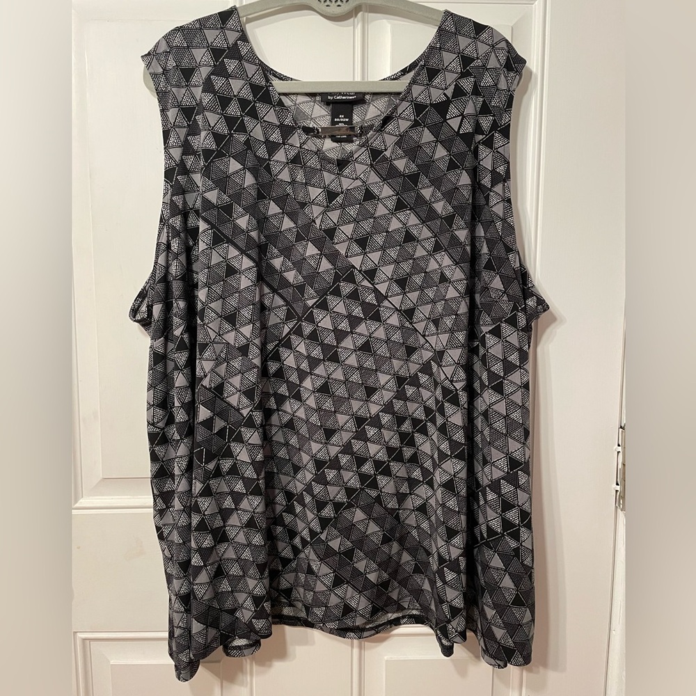 Apt. 9 Black and Gray Geometric Tank Top